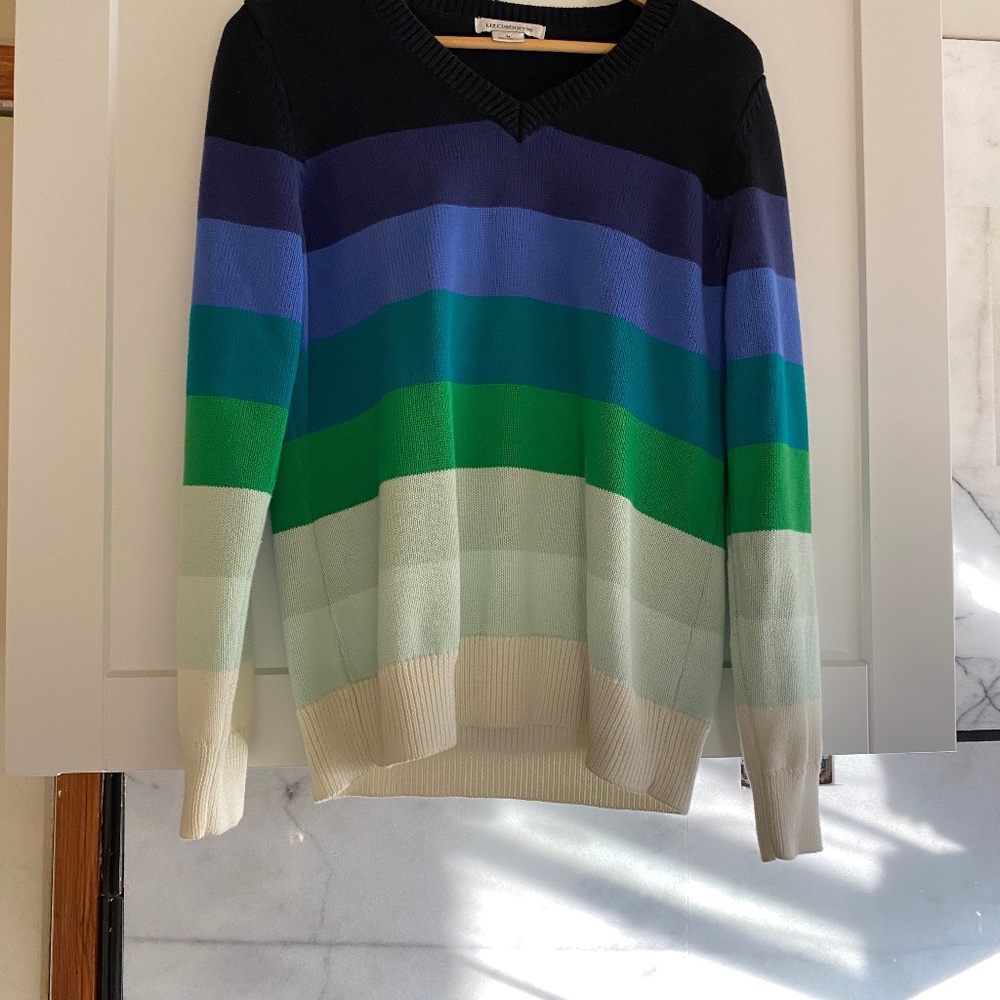 Liz Claiborne - Picture 1 of 6
